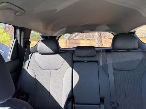 Used 2019 Hyundai Santa Fe SEL image 28