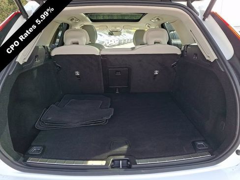 Certified 2024 Volvo XC60 B5 Plus w/ Climate Package AWD/4WD image 30