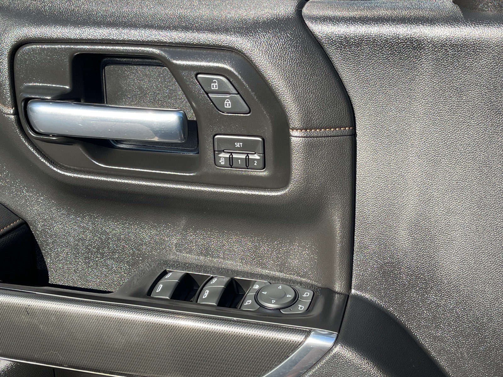 Used 2019 GMC Sierra 1500 AT4 w/ AT4 Premium Package AWD/4WD image 8