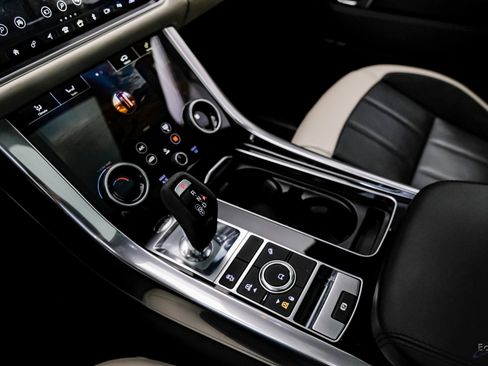 Used 2021 Land Rover Range Rover Sport HST image 54