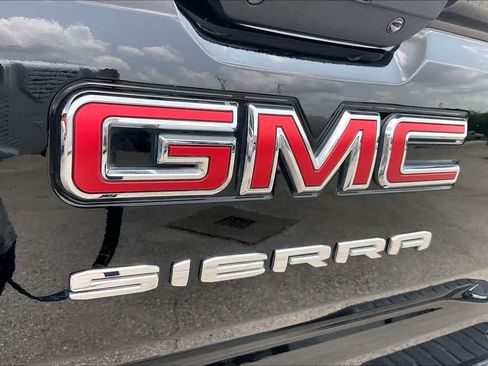 Used 2021 GMC Sierra 1500 SLE w/ Preferred Package RWD image 28