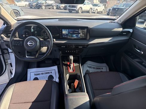 Used 2025 Nissan Kicks SR w/ Interior Electronics Package image 13