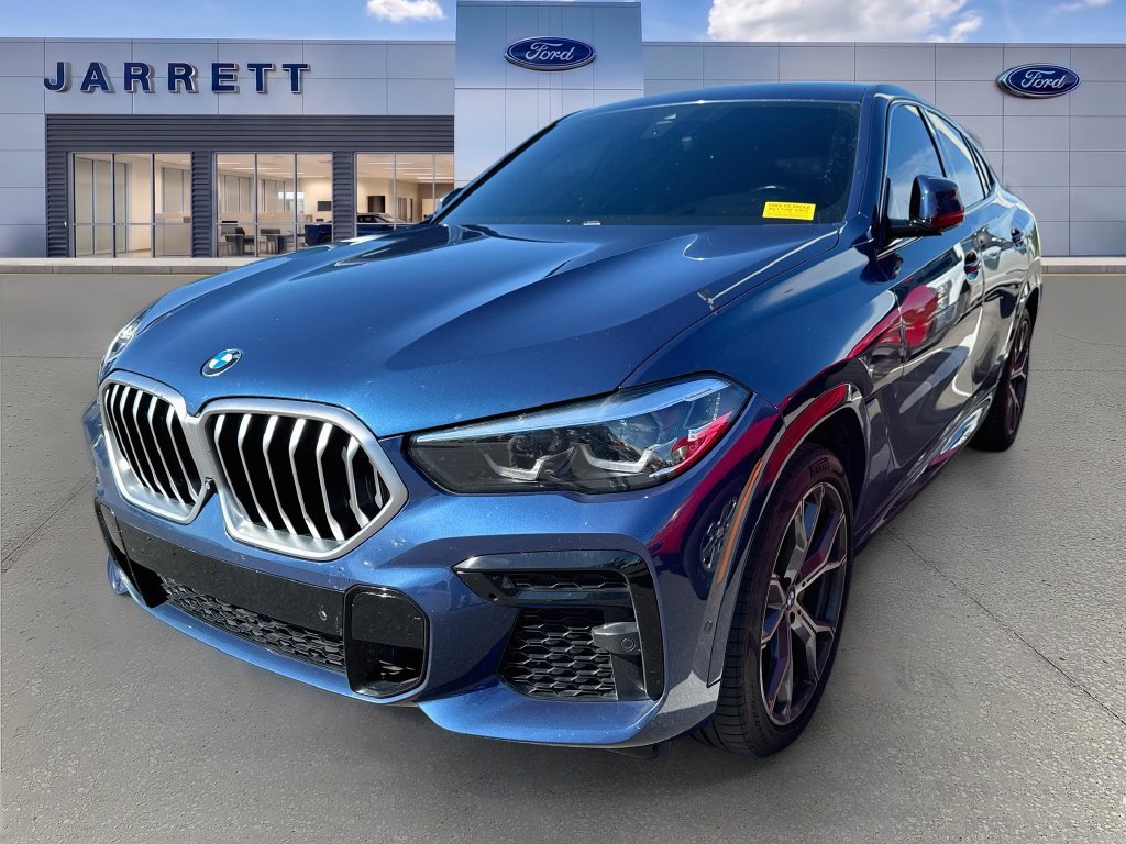Used 2022 BMW X6 xDrive40i w/ M Sport Package AWD/4WD image 2