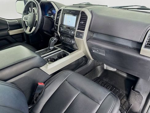 Used 2018 Ford F150 Lariat image 41
