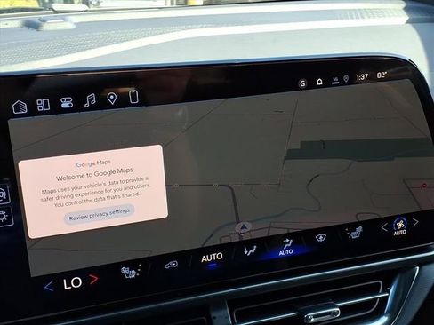 New 2026 Chevrolet Equinox EV LT image 30