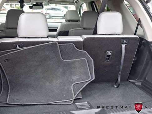 Used 2025 Honda Pilot Touring image 45
