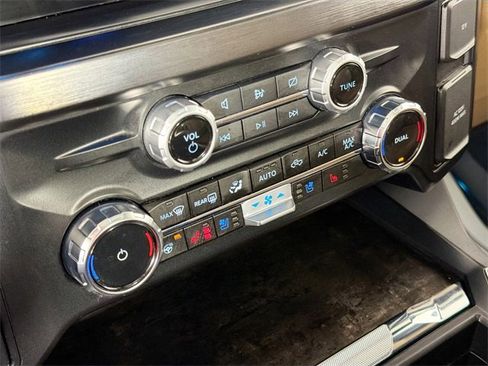 Used 2024 Ford F450 Lariat w/ Camper Package image 15