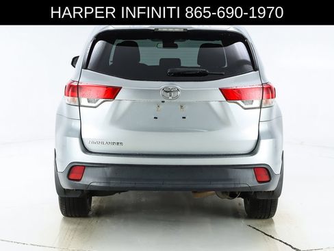 Used 2018 Toyota Highlander LE image 46