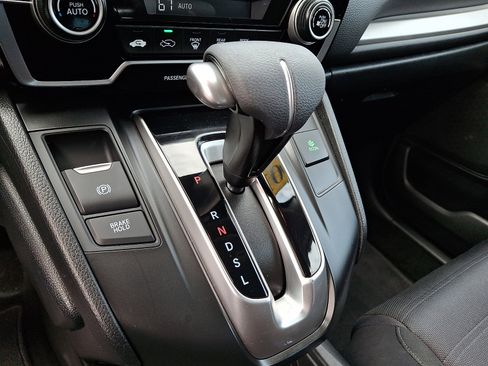 Used 2019 Honda CR-V LX image 14