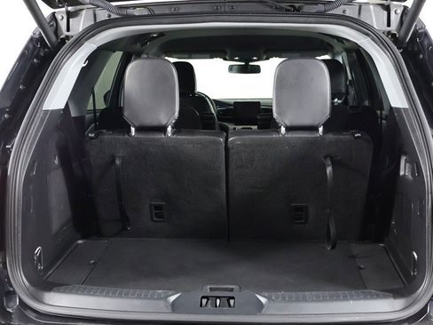 Used 2023 Ford Explorer XLT w/ Equipment Group 202A image 17