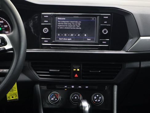 Used 2021 Volkswagen Jetta S w/ Driver Assistance Package image 19