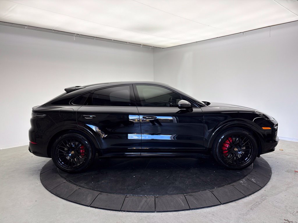 Certified 2023 Porsche Cayenne GTS AWD/4WD image 8