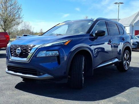 Certified 2022 Nissan Rogue SL w/ SL Premium Package AWD/4WD image 6