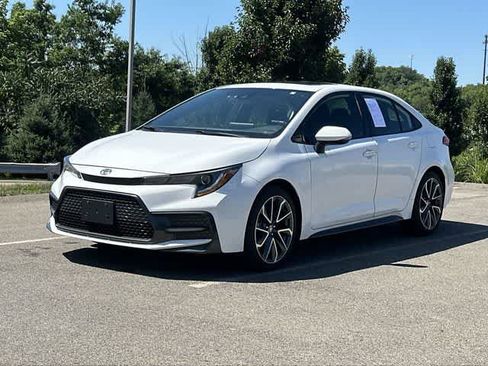 Used 2021 Toyota Corolla SE w/ SE Premium Package FWD image 1
