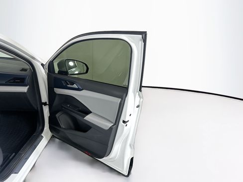 Used 2022 Volkswagen Taos SE AWD/4WD image 30