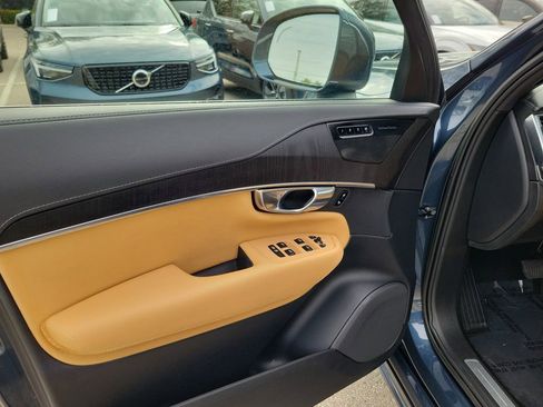 Certified 2023 Volvo XC90 T8 Ultimate w/ Protection Package Premier image 24