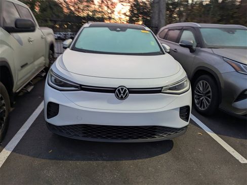 Used 2022 Volkswagen ID.4 Pro S image 2