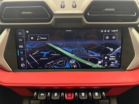 Used 2025 Lamborghini Urus SE image 13