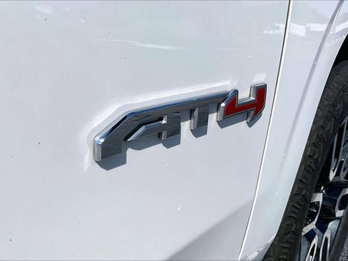 Used 2024 GMC Yukon AT4 w/ AT4 Premium Plus Package image 32