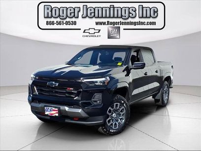 Used 2023 Chevrolet Colorado Z71 w/ Z71 Convenience Package 2