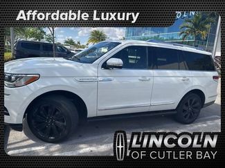 Used 2023 Lincoln Navigator Reserve w/ Monochromatic Package video 1