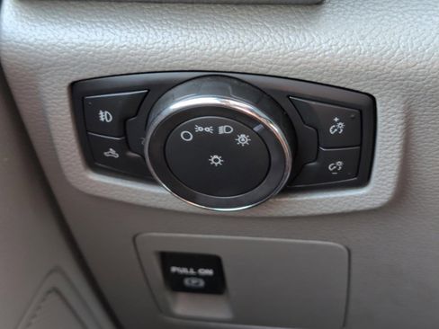 Used 2018 Ford F150 XLT image 42