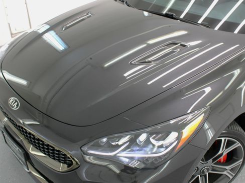 Used 2021 Kia Stinger GT image 17
