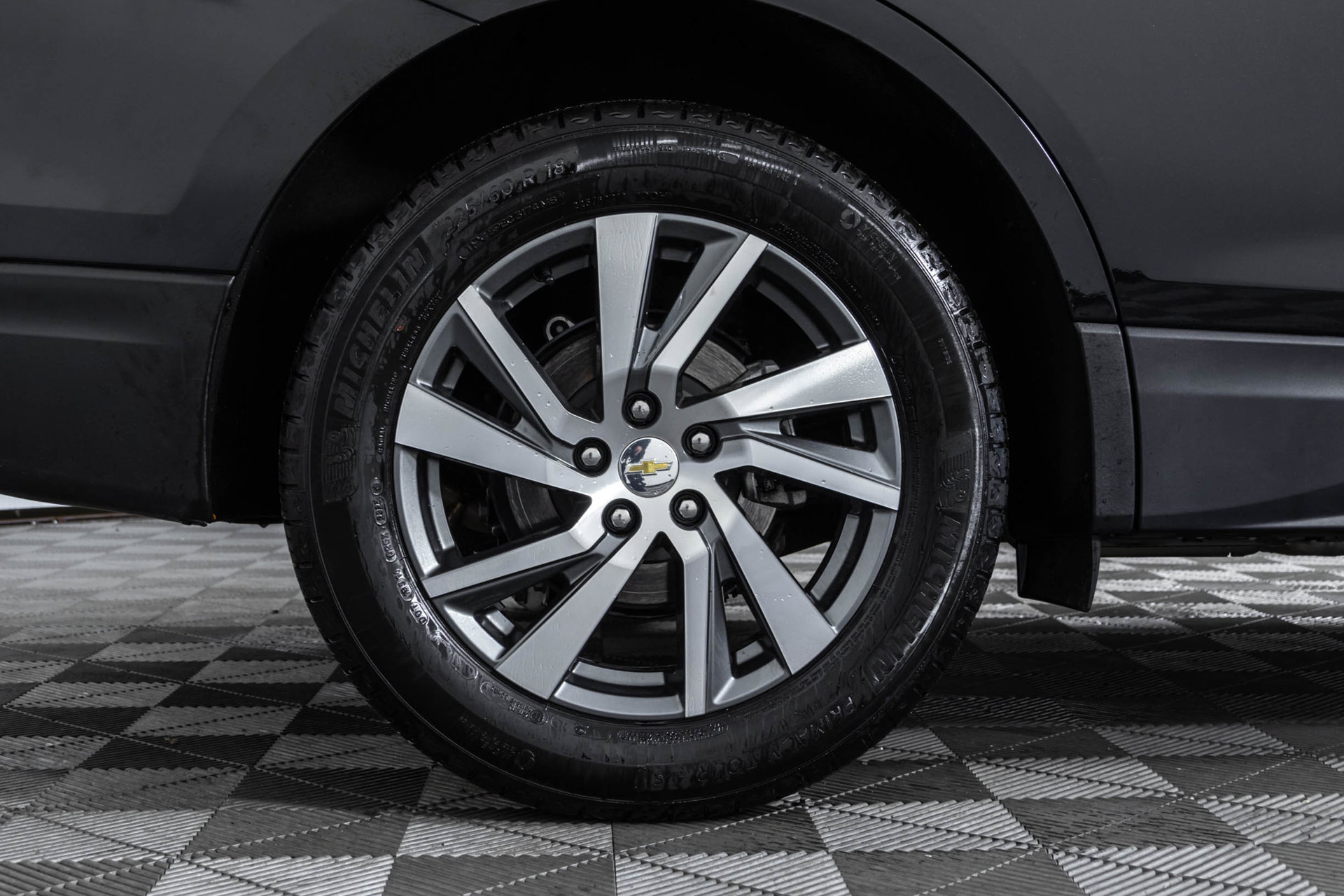 Used 2024 Chevrolet Equinox LT w/ LPO, Floor Liner Package AWD/4WD image 44