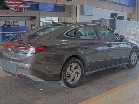 Used 2026 Hyundai Sonata SE FWD image 3