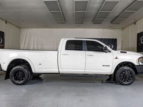 Used 2021 RAM 3500 Laramie w/ Night Edition AWD/4WD image 5
