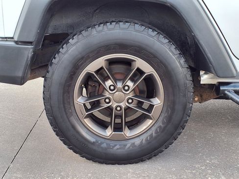 Used 2009 Jeep Wrangler Unlimited X RWD image 10