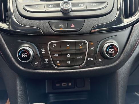 Used 2023 Chevrolet Equinox RS w/ RS Leather Package AWD/4WD image 16