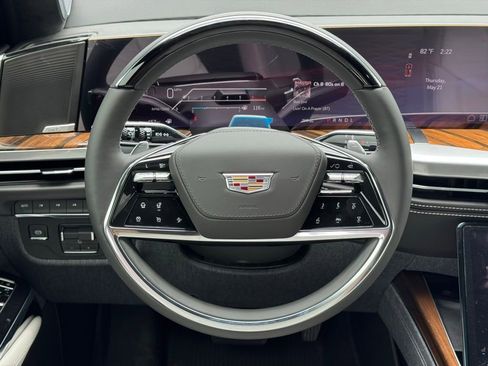 New 2026 Cadillac Escalade ESV Platinum Sport w/ LPO, ONYX Package AWD/4WD image 23