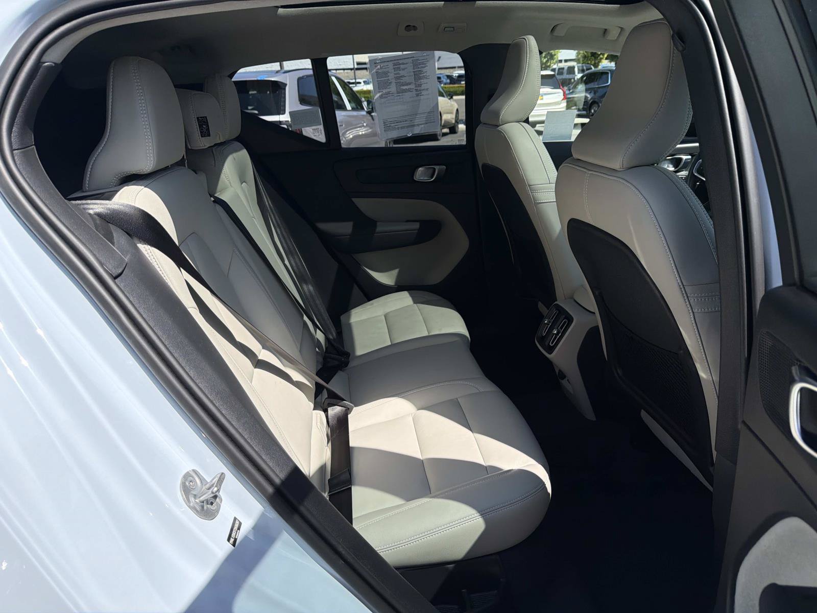 Used 2026 Volvo XC40 B5 Plus w/ Protection Package Premier AWD/4WD image 24