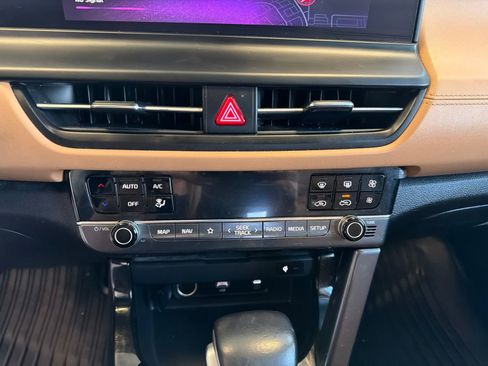 Used 2024 Kia Seltos EX AWD/4WD image 23