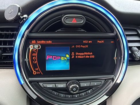 Used 2018 MINI Cooper S image 13