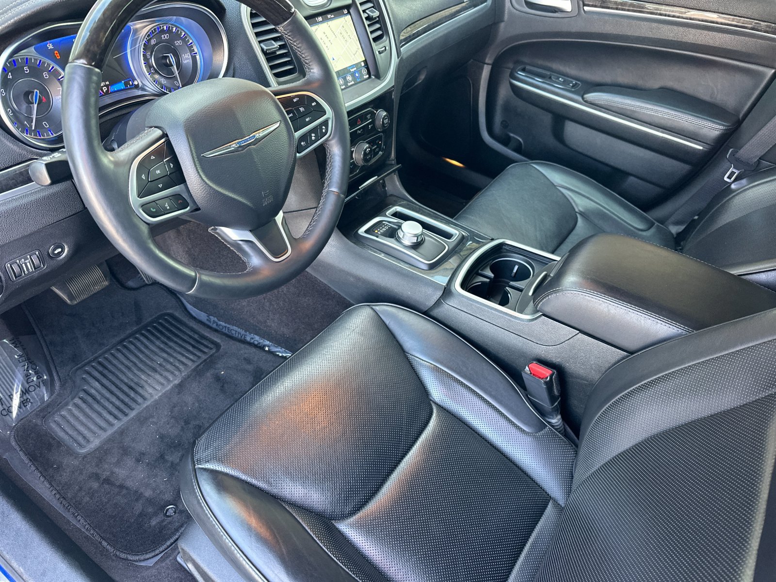 Used 2019 Chrysler 300 Limited w/ Safetytec Plus Group RWD image 10