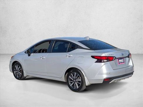 Used 2020 Nissan Versa SV image 8