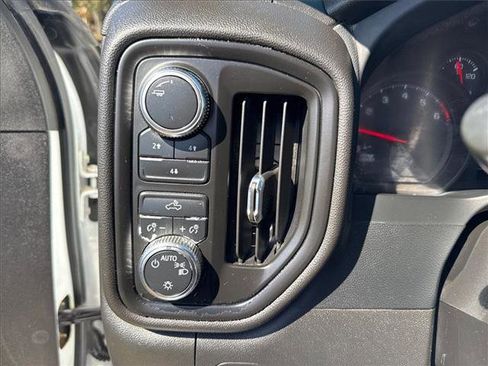 Used 2023 GMC Sierra 2500 Pro w/ Convenience Package image 15