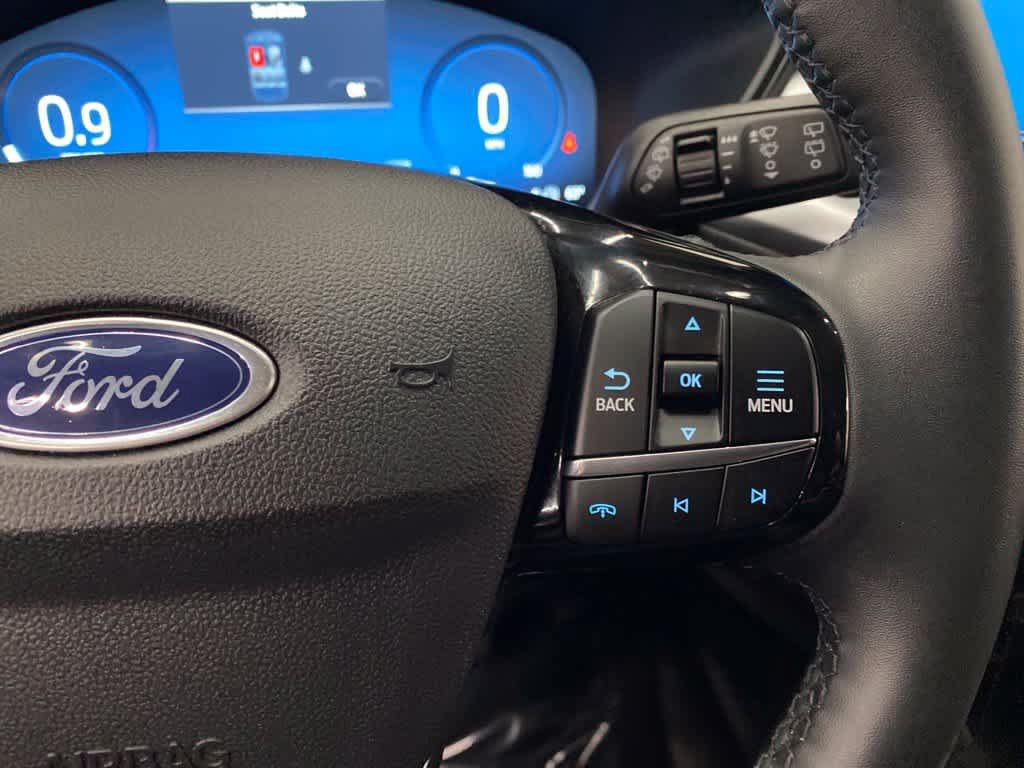Used 2025 Ford Escape Platinum AWD/4WD image 20