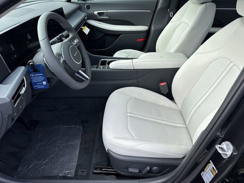 New 2026 Hyundai Sonata SEL FWD image 9