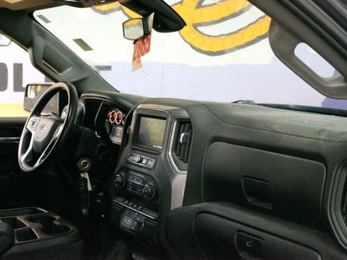 Used 2021 Chevrolet Silverado 1500 Custom Trail Boss w/ Safety Confidence Package AWD/4WD image 11