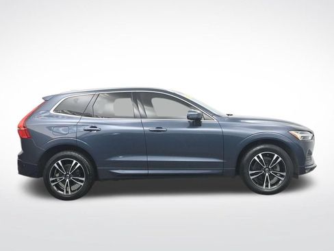 Used 2021 Volvo XC60 T5 Momentum w/ Protection Package Premier FWD image 4