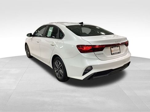 Used 2023 Kia Forte LXS image 8