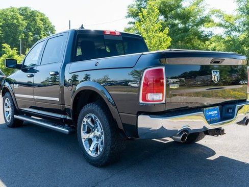 Used 2018 RAM 1500 Laramie w/ Convenience Group AWD/4WD image 8