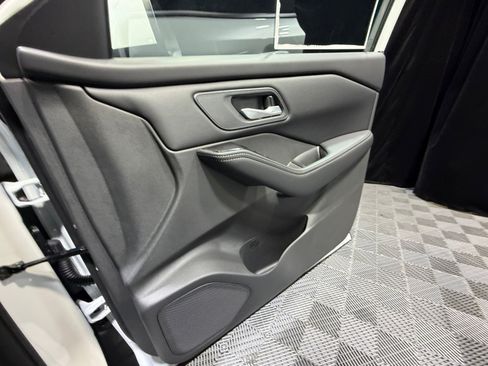 New 2026 Nissan Rogue SV FWD image 16
