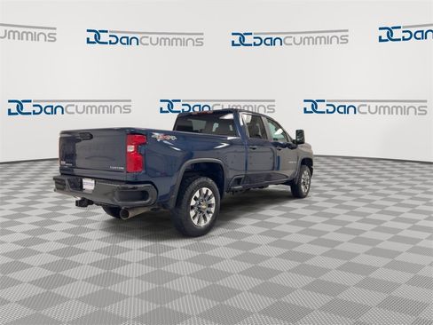 Used 2022 Chevrolet Silverado 2500 Custom w/ Custom Value Package image 8