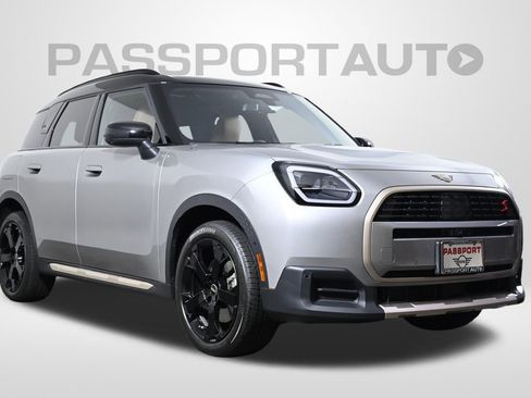Certified 2025 MINI Cooper Countryman S AWD/4WD image 3