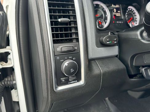 Used 2020 RAM 1500 Classic Warlock image 10