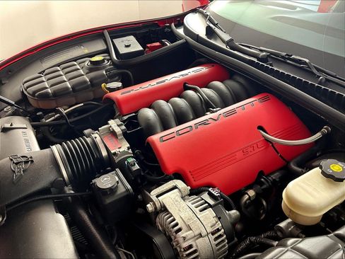 Used 2004 Chevrolet Corvette Z06 w/ Memory Package RWD image 30